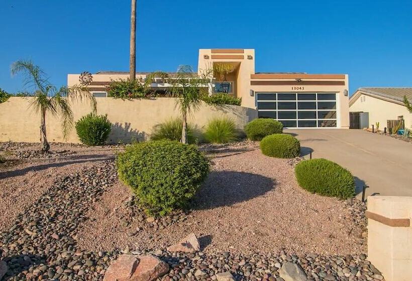 Spectacular Hilltop Home W/resort Like Backyard!