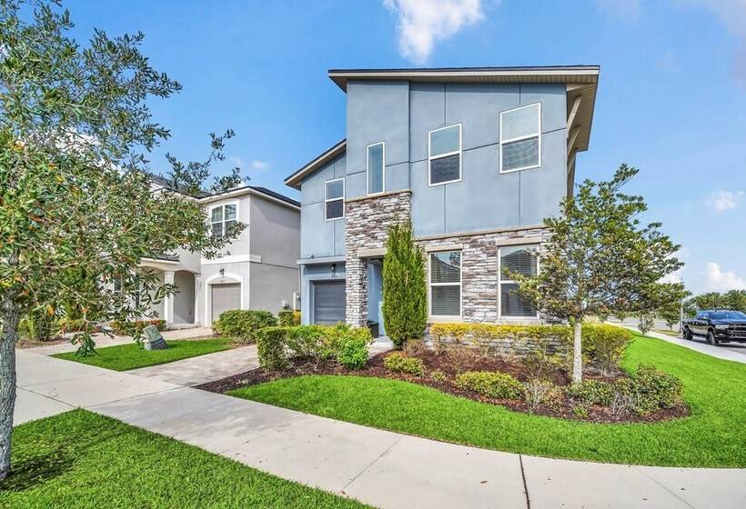 Stunning Villa With Themed Room S And Game Room, Right Across From The Club House #7sl9003