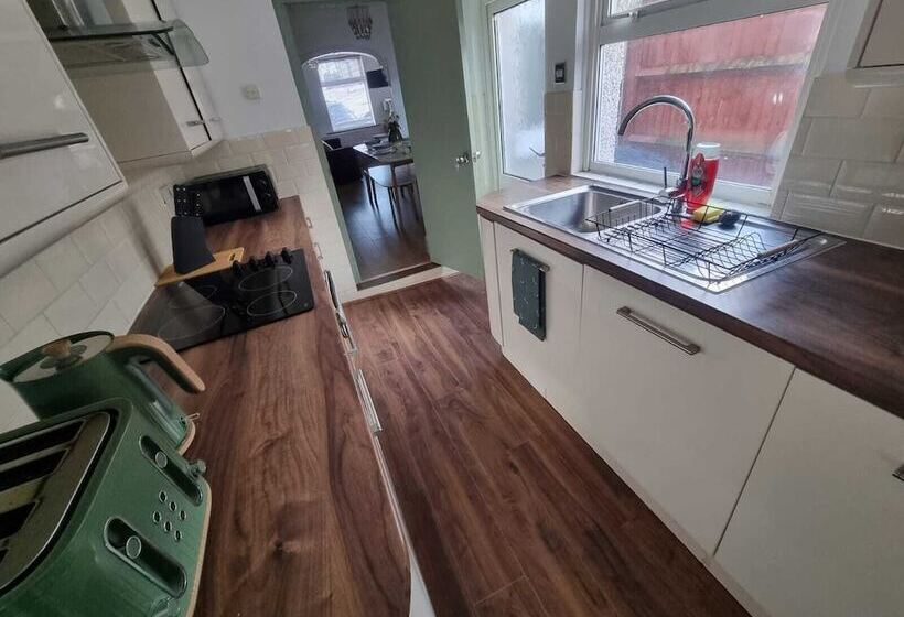 Stylishly Designed House Dartford