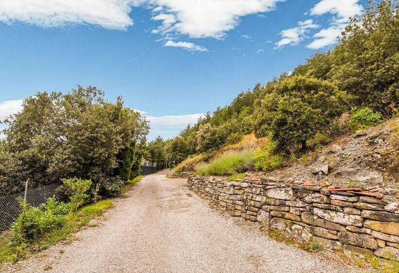 Tasteful Cottage In Cortona With Swimming Pool