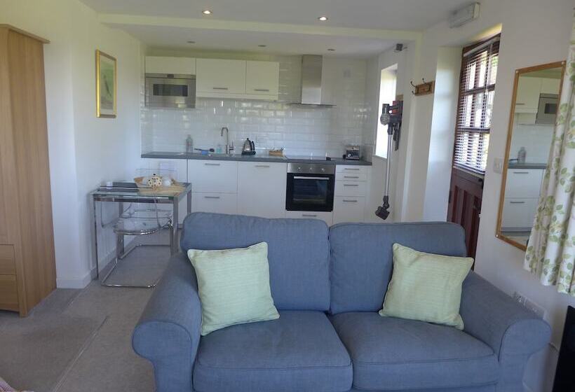 The Rock Self Catering Holiday Accommodation