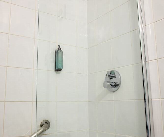 Tiverton Hotel Lounge & Venue Formally Best Western