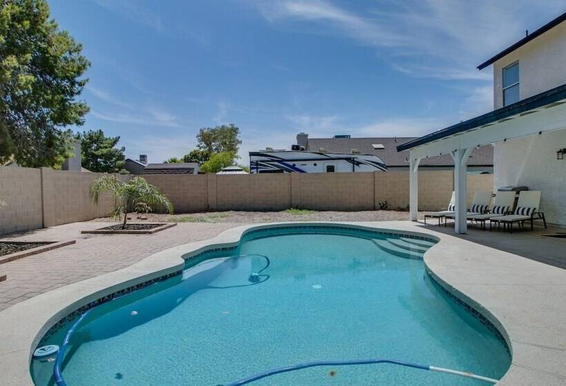 Upgraded 4 Bdrm Beautiful Home W/pool!