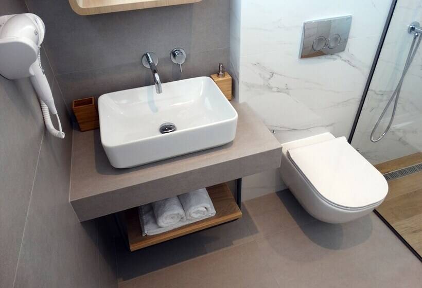 Voula Seaside Apartments