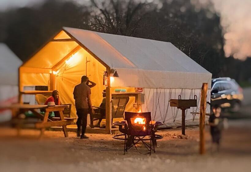 15 Blue River Camp   Glamping Cabin