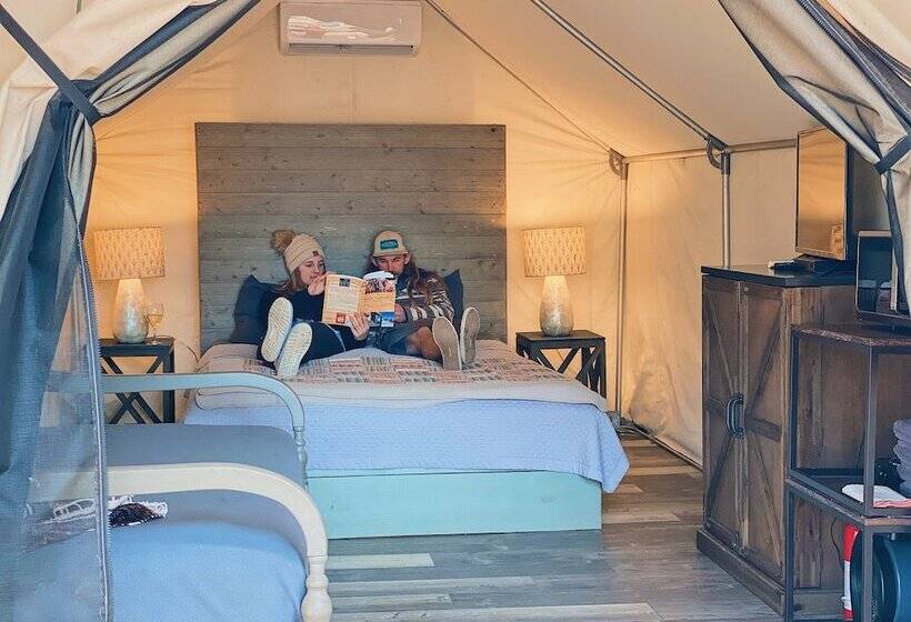 15 Blue River Camp   Glamping Cabin
