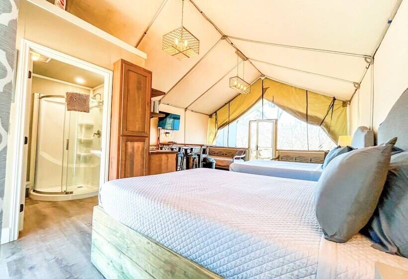 2 Son S Rio Cibolo   Birdhouse Cabin