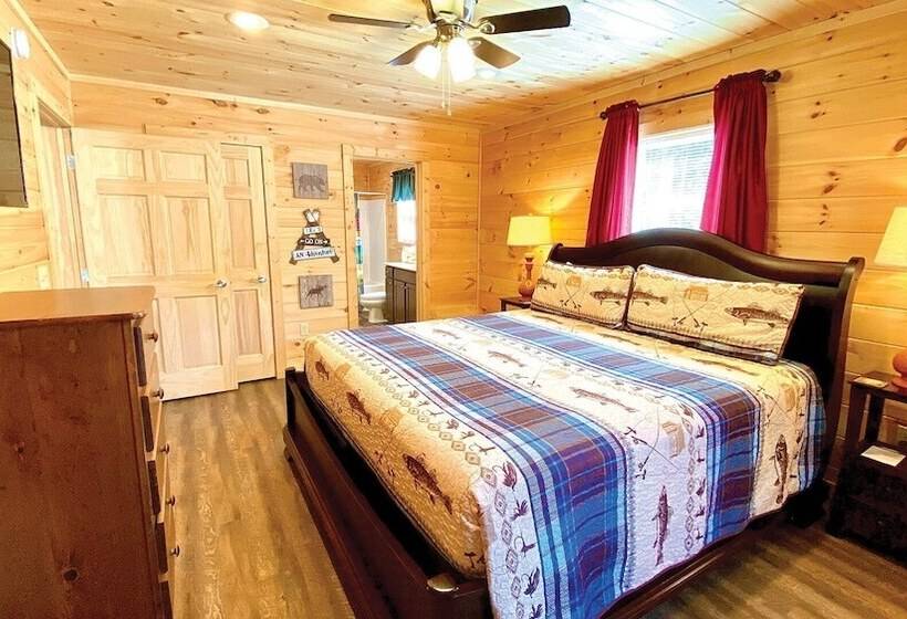 A Creekside On The Bluff