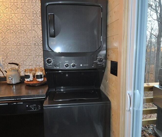 A Humble Abode   A Modern Woodsy Retreat