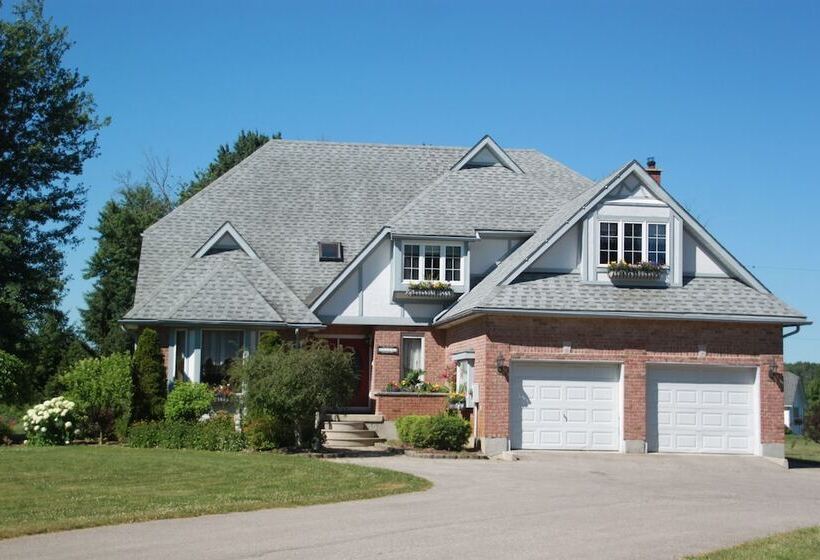 A Touch Of Country Bed & Breakfast