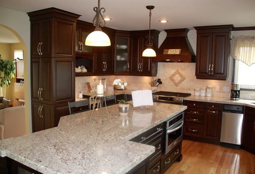 A Touch Of Country Bed & Breakfast