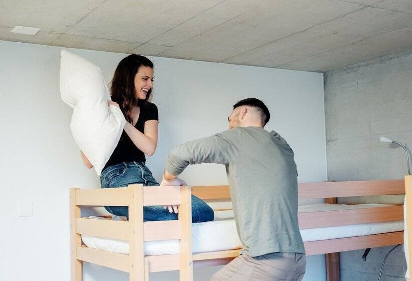 Auberge De Jeunesse Saignelégier   Hostel