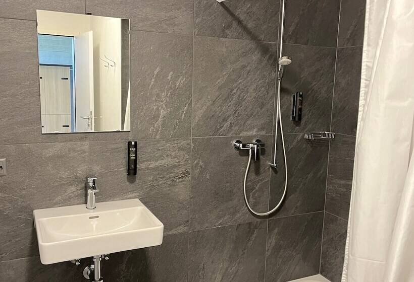 Auberge De Jeunesse Saignelégier   Hostel