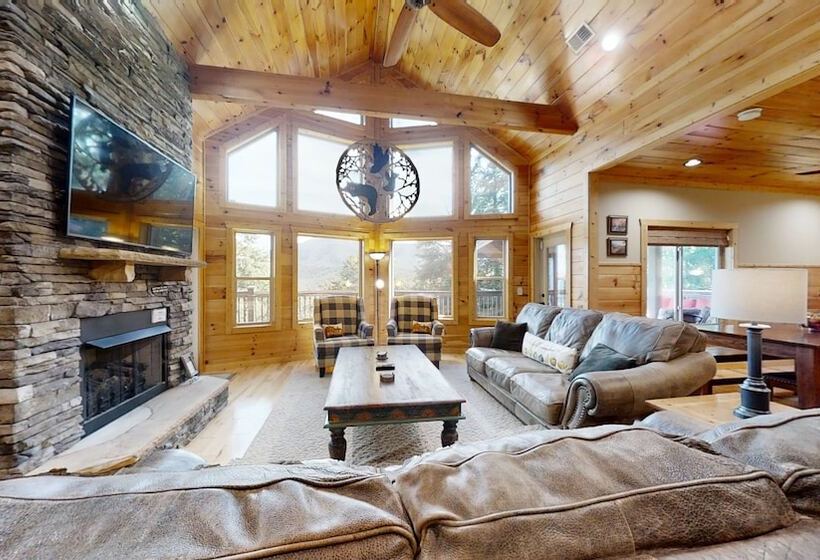 Bearmont Lodge