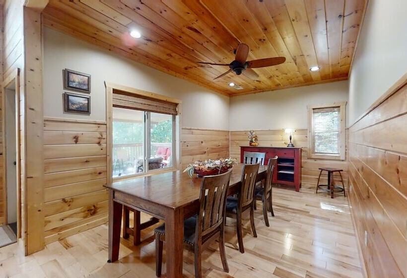 Bearmont Lodge