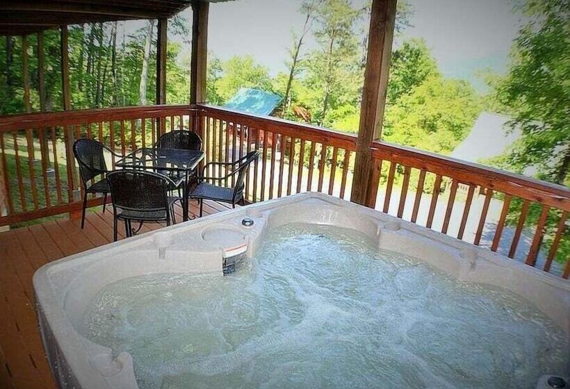 Bearmont Lodge