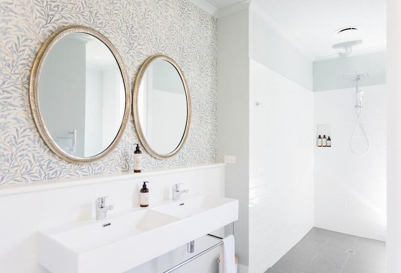 ベッドアンドブレックファースト Anlaby Station