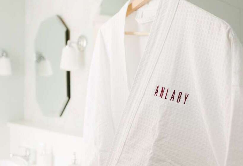 ベッドアンドブレックファースト Anlaby Station