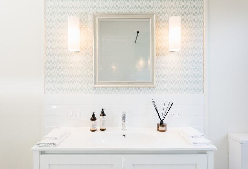 ベッドアンドブレックファースト Anlaby Station