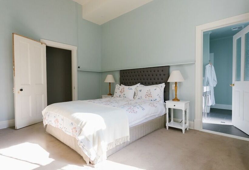 ベッドアンドブレックファースト Anlaby Station