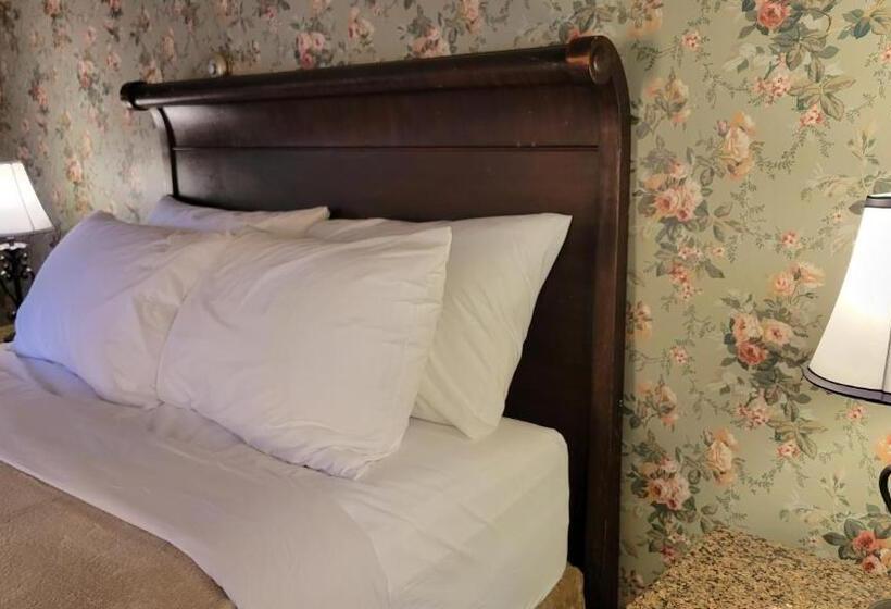 مبيت وإفطار The Elizabeth Inn And Restaurant