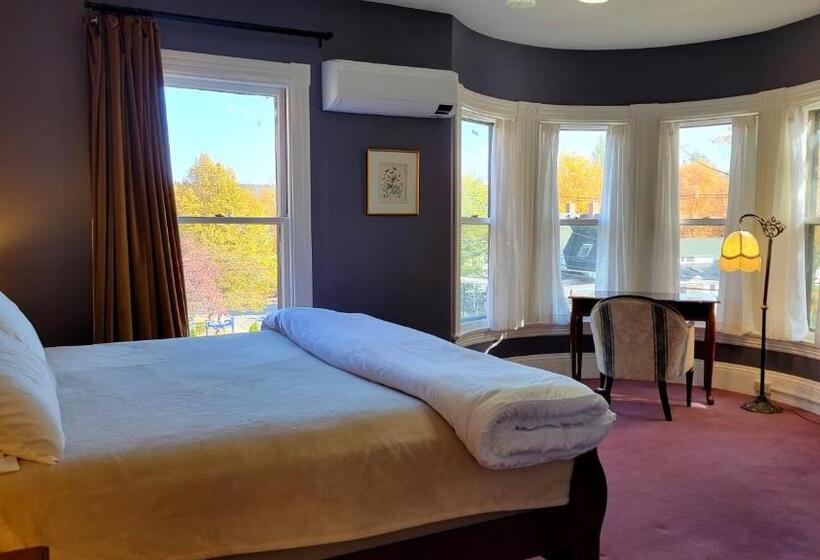 مبيت وإفطار The Elizabeth Inn And Restaurant