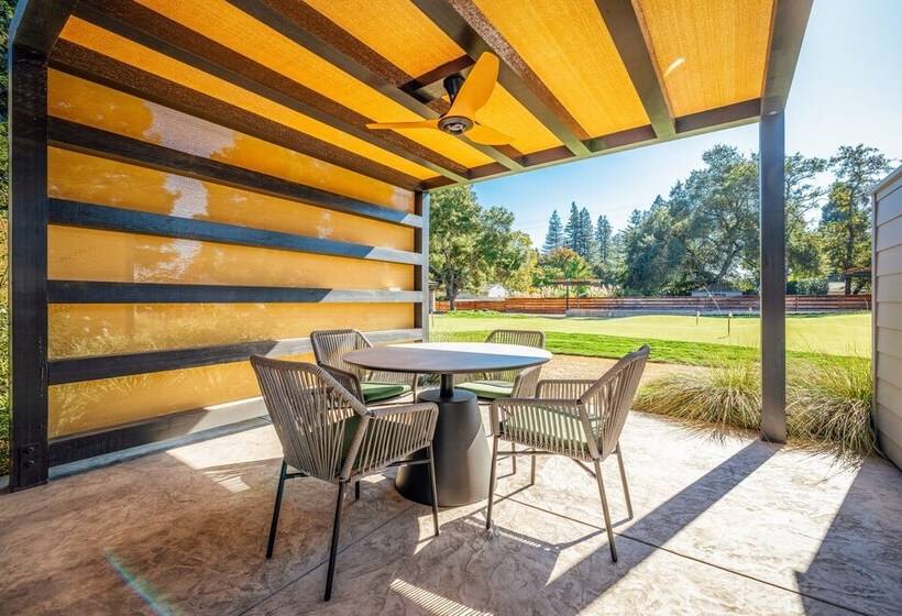 مبيت وإفطار The Ruse