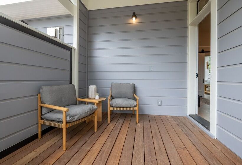 مبيت وإفطار The Ruse