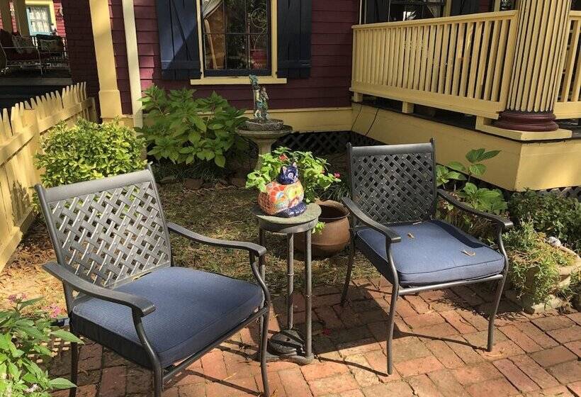 ベッドアンドブレックファースト The Steamboat Inn