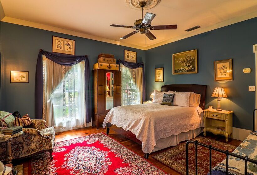 ベッドアンドブレックファースト The Steamboat Inn