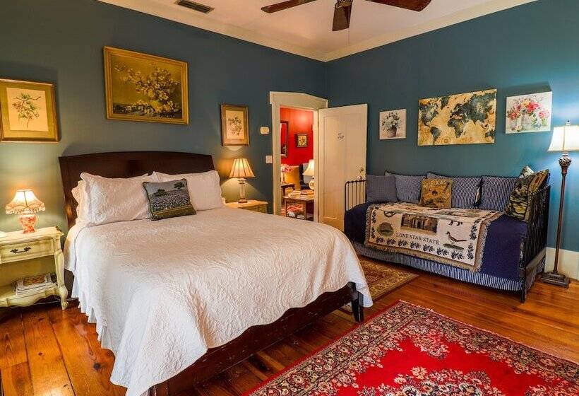 ベッドアンドブレックファースト The Steamboat Inn