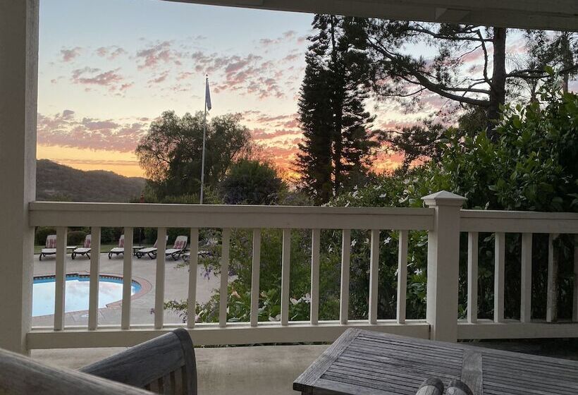 住宿加早餐  Twboord