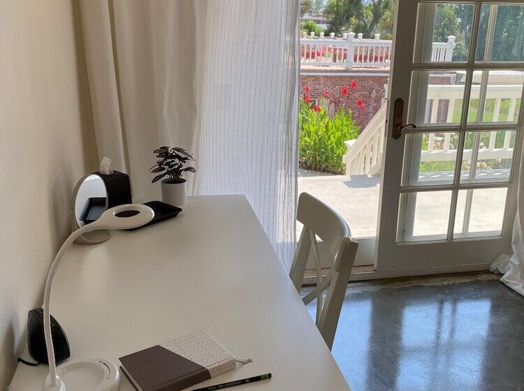 住宿加早餐  Twboord