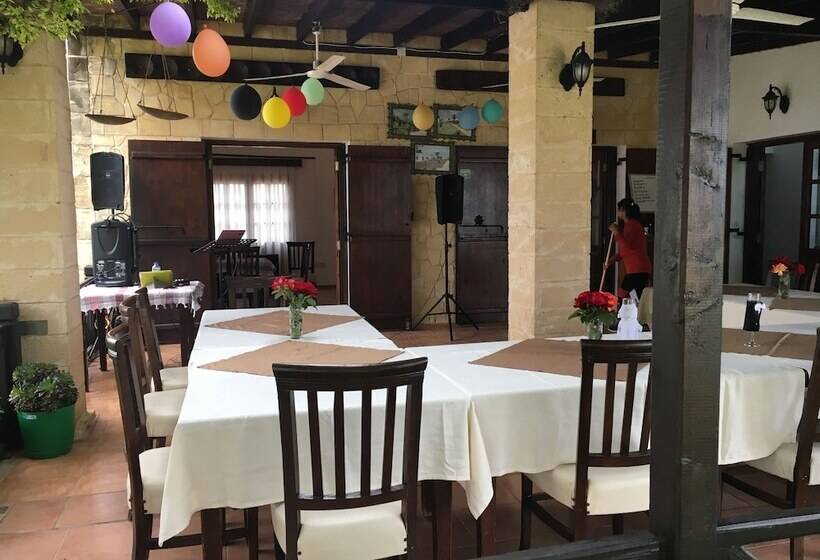 تختخواب و صبحانه Villa Lembos