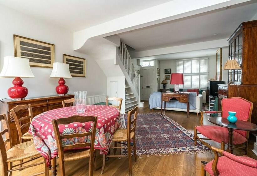 Charming 2bd Garden House Hammersmith