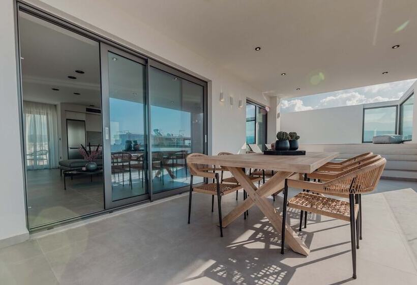 City Moments Penthouse