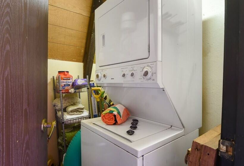 Cozy Mountain View A Frame