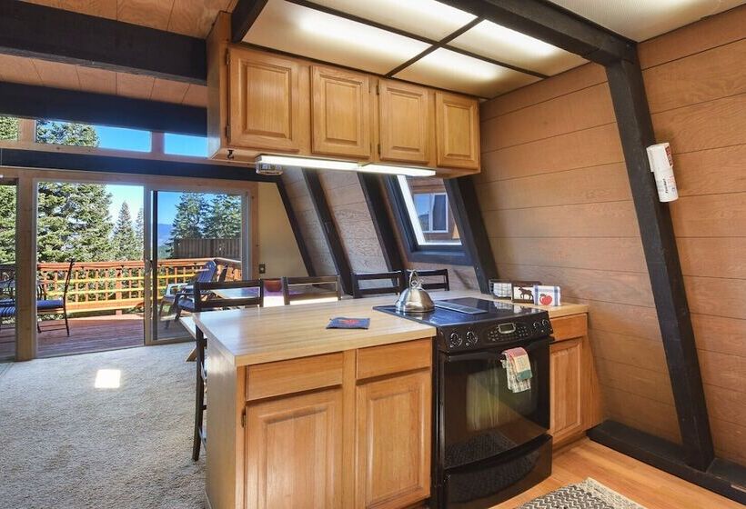 Cozy Mountain View A Frame