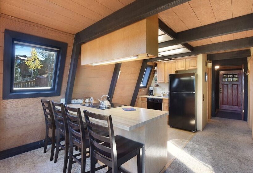 Cozy Mountain View A Frame