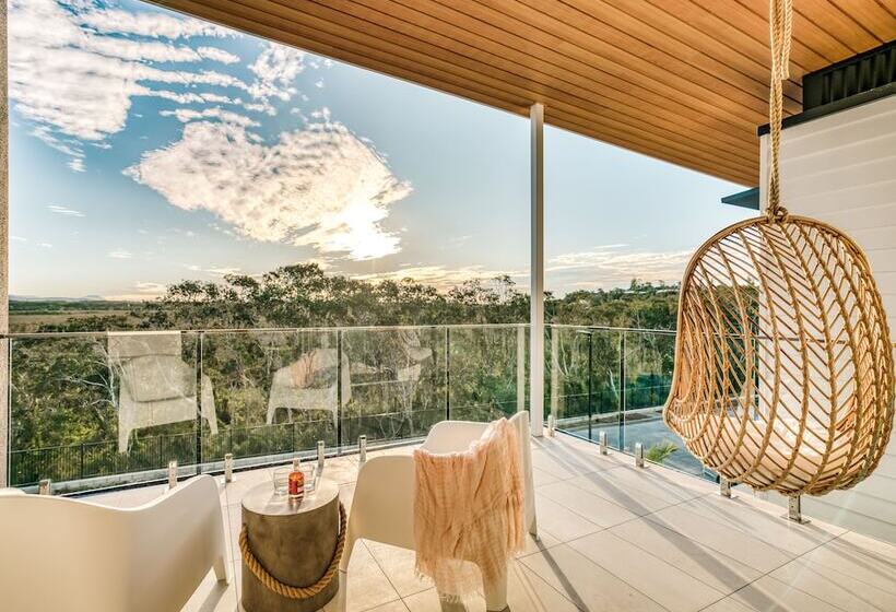 Essence Boutique Hotel & Apartments