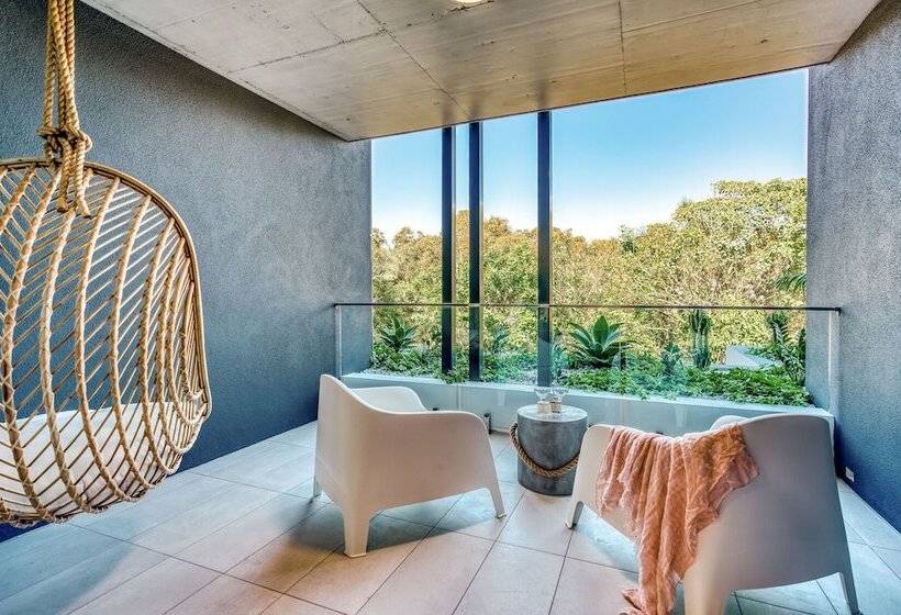 Essence Boutique Hotel & Apartments