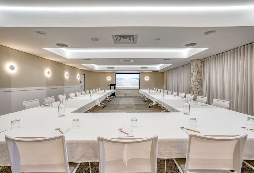 Essence Boutique Hotel & Apartments