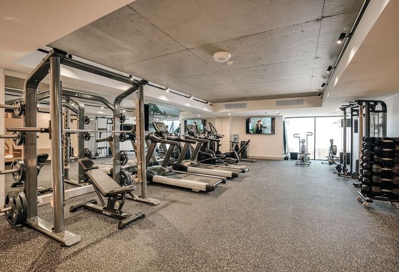 Essence Boutique Hotel & Apartments