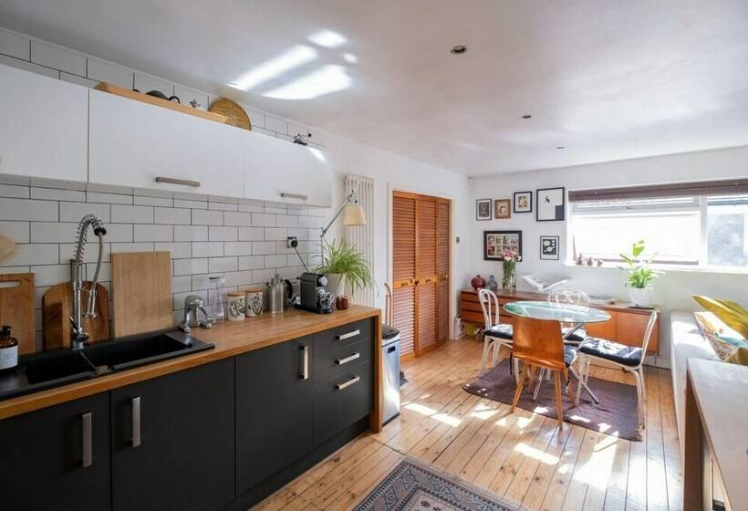 Fantastic 2bd House In The Heart Of Dulwich