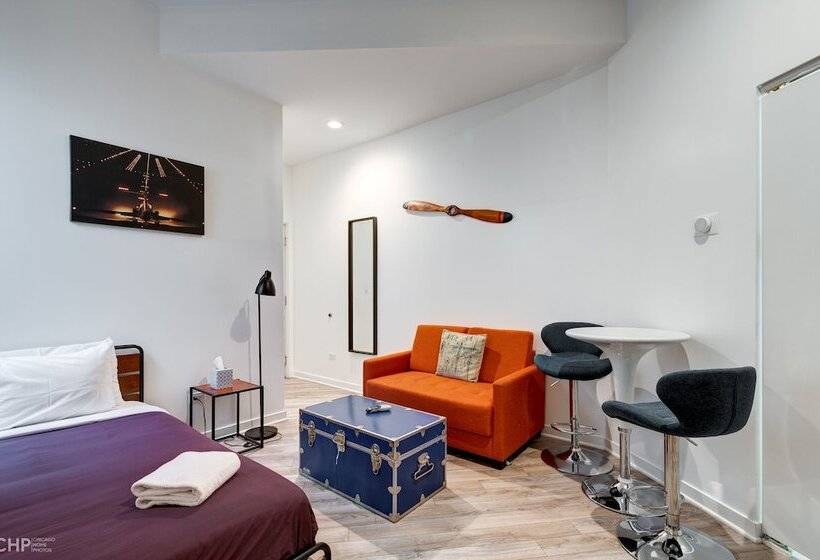 Full Kitchen And A Spa Bath   You Seriously Need To See This Studio!   747 Lofts Cabin 205 By Redawn