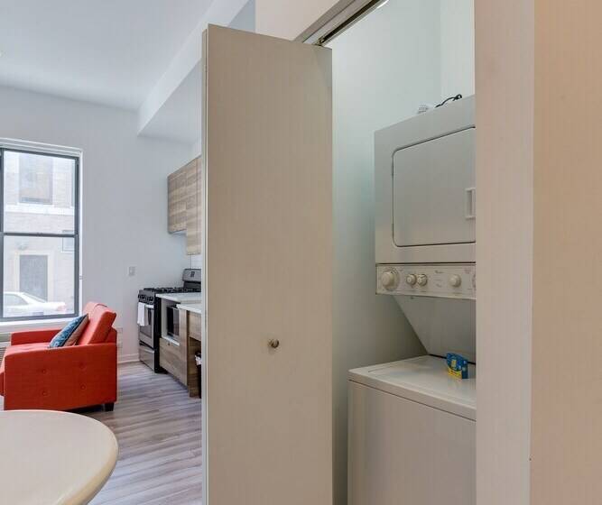 Ground Floor Studios In Chicago By 747 Lofts