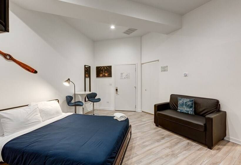 Ground Floor Studios In Chicago By 747 Lofts