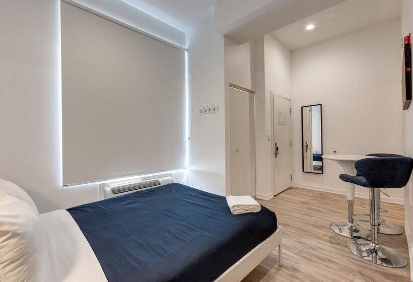 Ground Floor Studios In Chicago By 747 Lofts