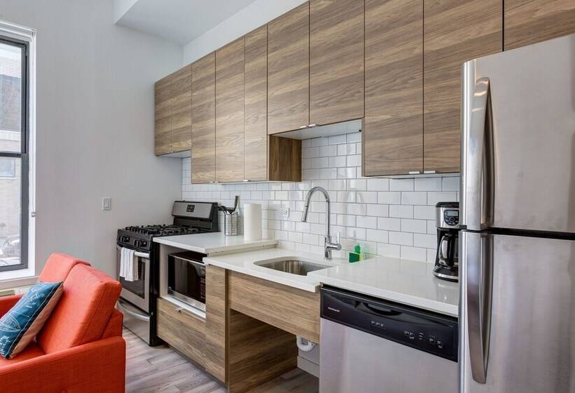 Ground Floor Studios In Chicago By 747 Lofts