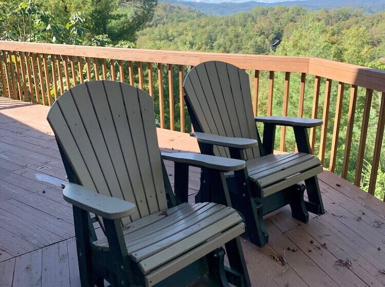 Horsin Around Tennessee